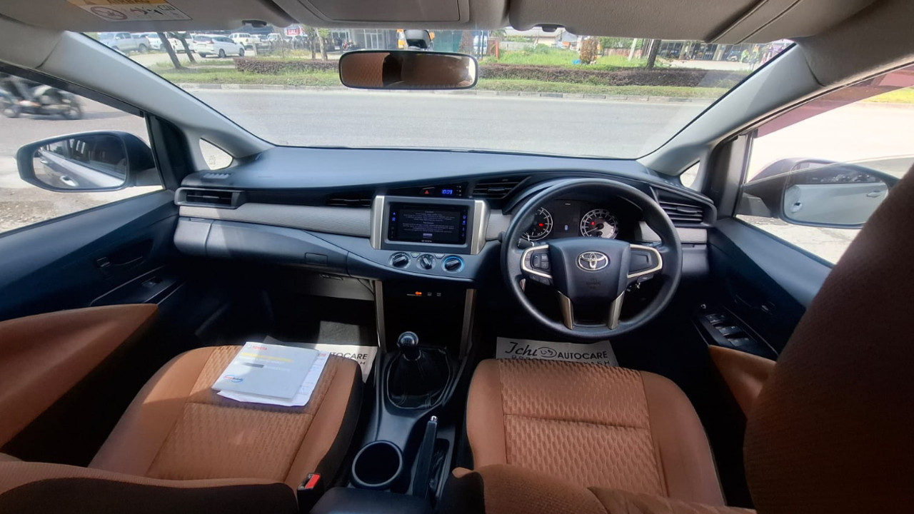 2017 Toyota Innova 2017 Toyota Innova