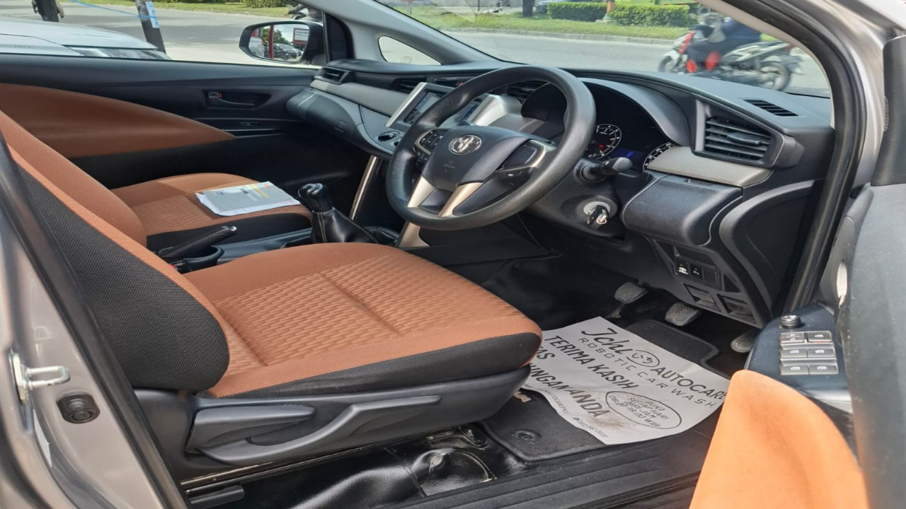 2017 Toyota Innova 2017 Toyota Innova