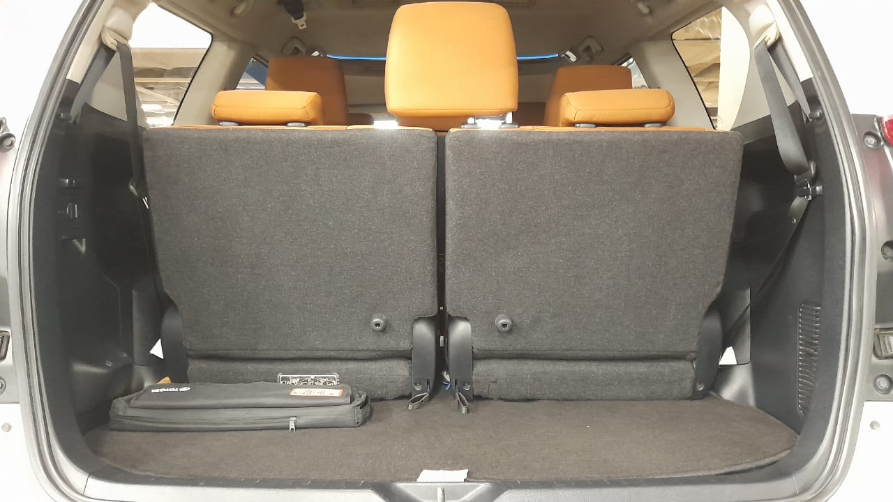 2017 Toyota Innova 2017 Toyota Innova