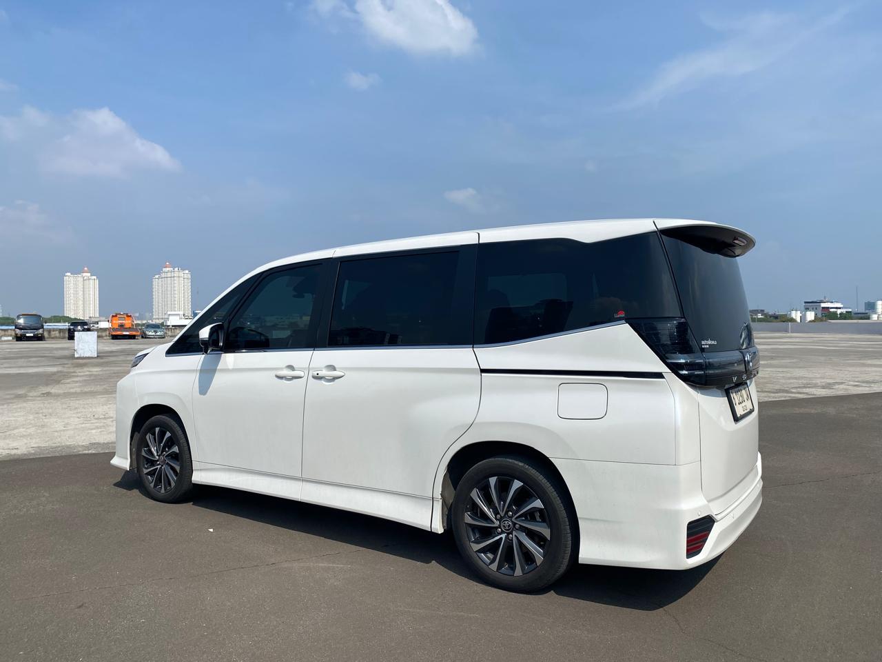 2023 Toyota Voxy 2023 Toyota Voxy