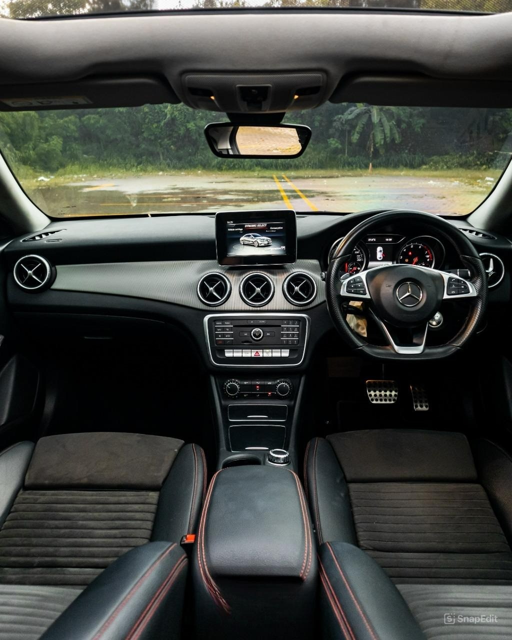 2016 Mercedes Benz CLA-Class  200 AMG Line 2016 Mercedes Benz CLA-Class  200 AMG Line