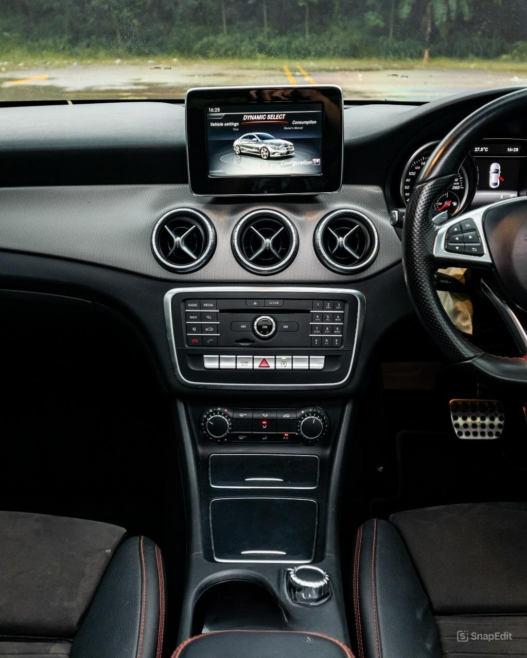 2016 Mercedes Benz CLA-Class  200 AMG Line 2016 Mercedes Benz CLA-Class  200 AMG Line