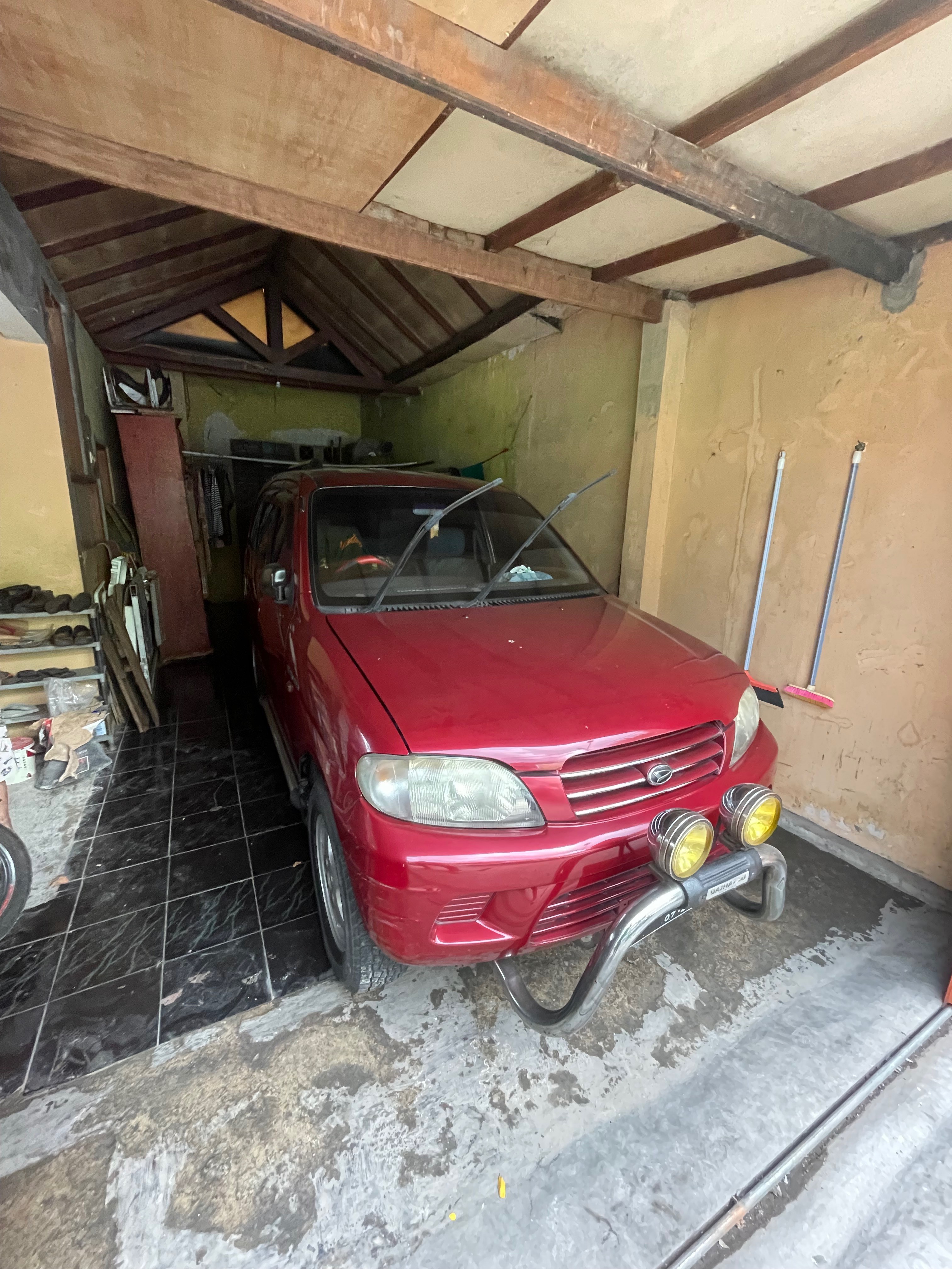 2000 Daihatsu Taruna Bekas 2000 Daihatsu Taruna Bekas