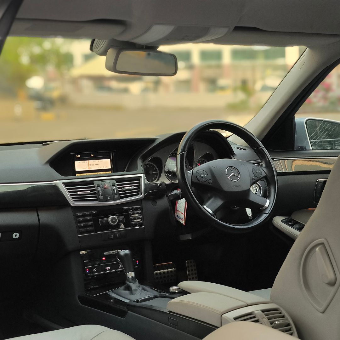 2010 Mercedes Benz E-Class 2010 Mercedes Benz E-Class