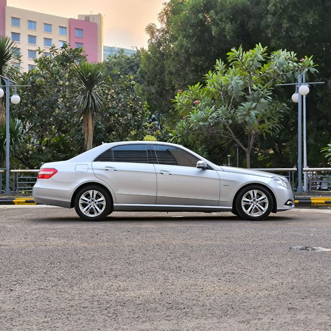 2010 Mercedes Benz E-Class 2010 Mercedes Benz E-Class