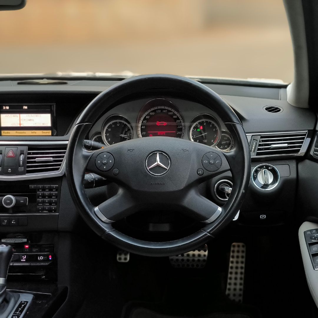 2010 Mercedes Benz E-Class 2010 Mercedes Benz E-Class