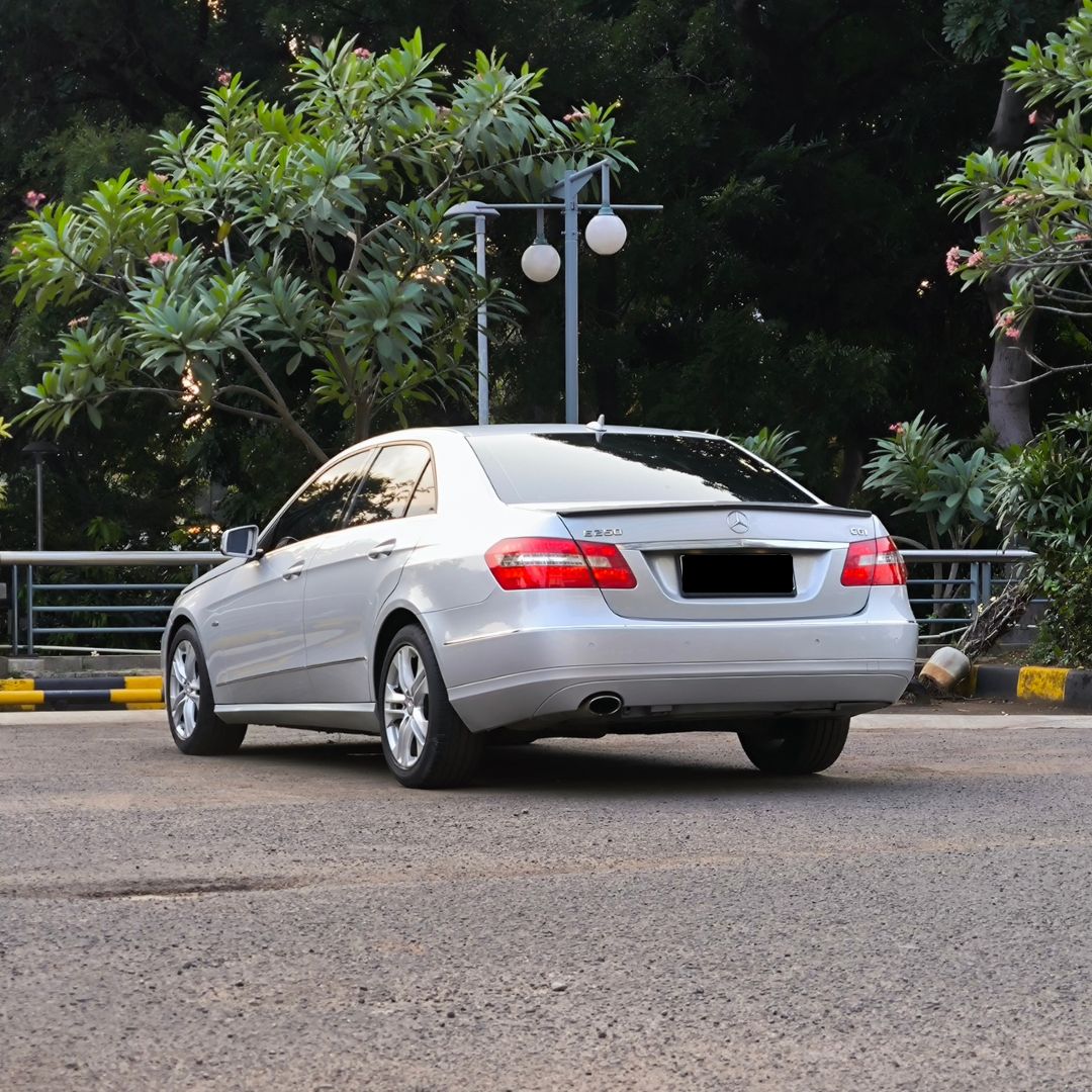 2010 Mercedes Benz E-Class 2010 Mercedes Benz E-Class