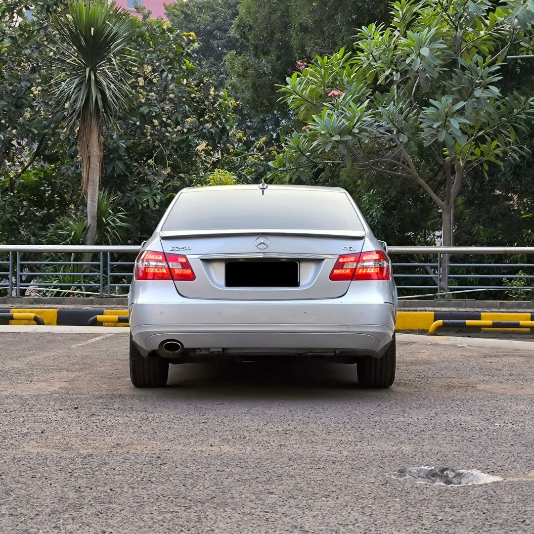 2010 Mercedes Benz E-Class 2010 Mercedes Benz E-Class