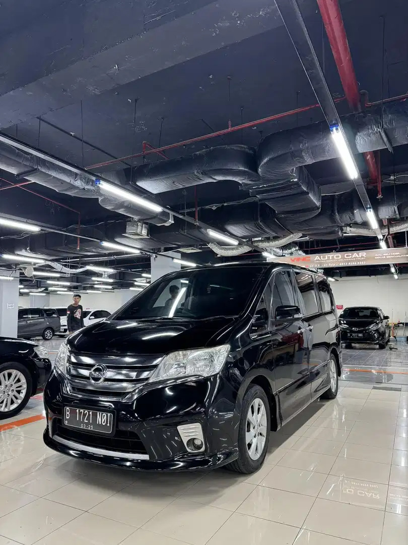 Second Hand 2014 Nissan Serena Second Hand 2014 Nissan Serena