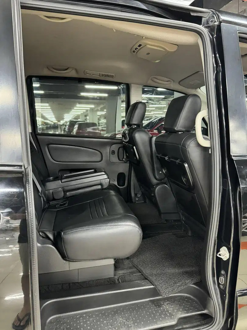 2014 Nissan Serena 2014 Nissan Serena