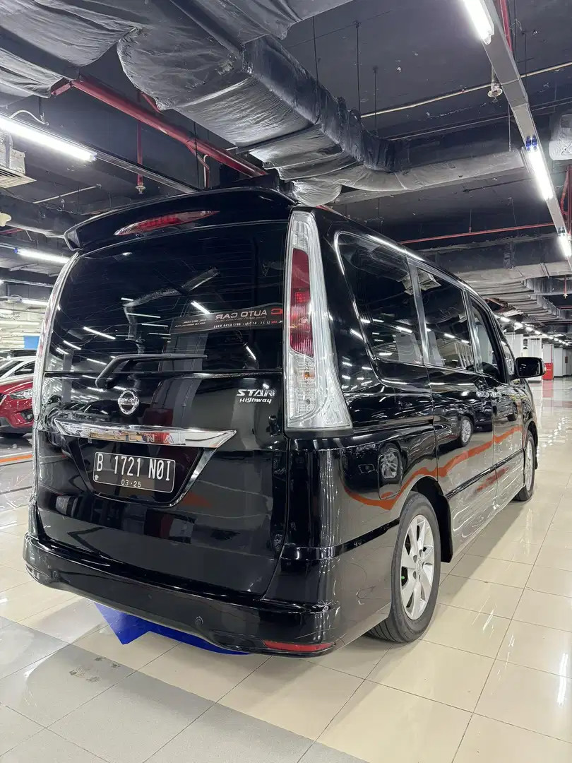 2014 Nissan Serena 2014 Nissan Serena