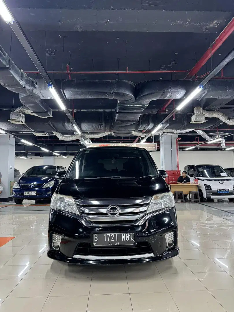 2014 Nissan Serena 2014 Nissan Serena