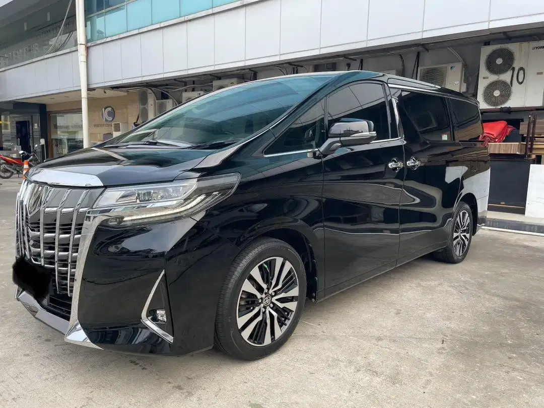 Second Hand 2021 Toyota Alphard Second Hand 2021 Toyota Alphard