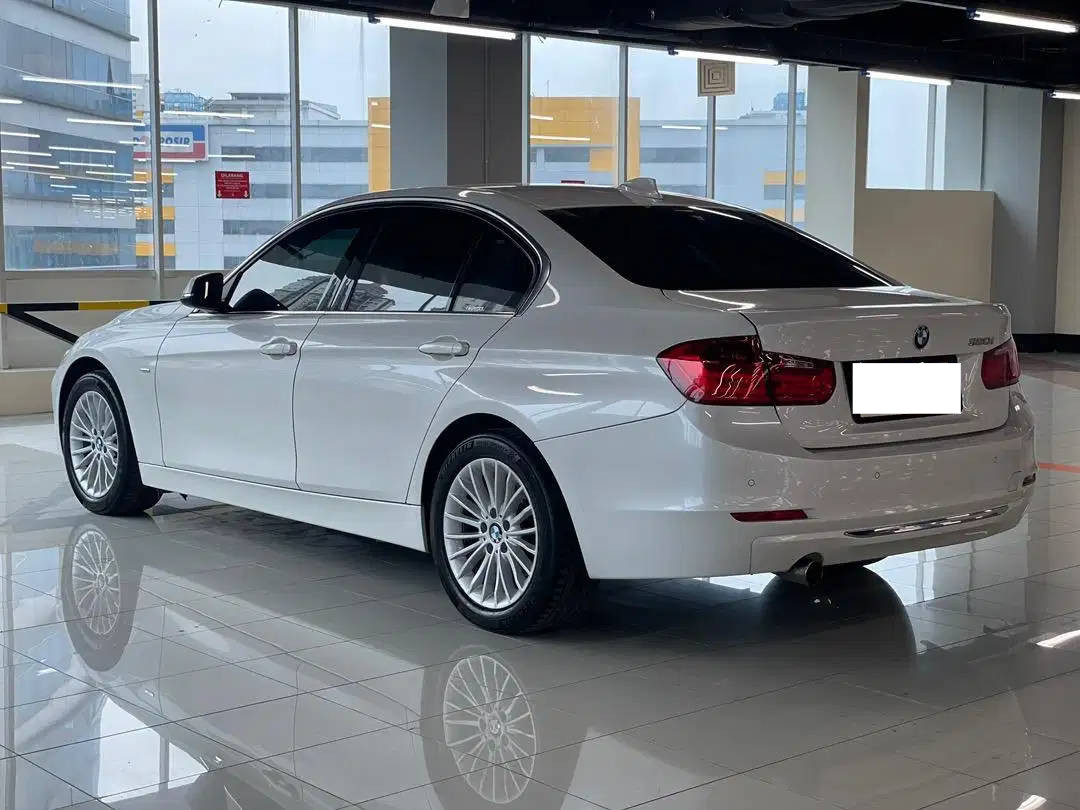 2015 BMW 3 Series Sedan 2015 BMW 3 Series Sedan