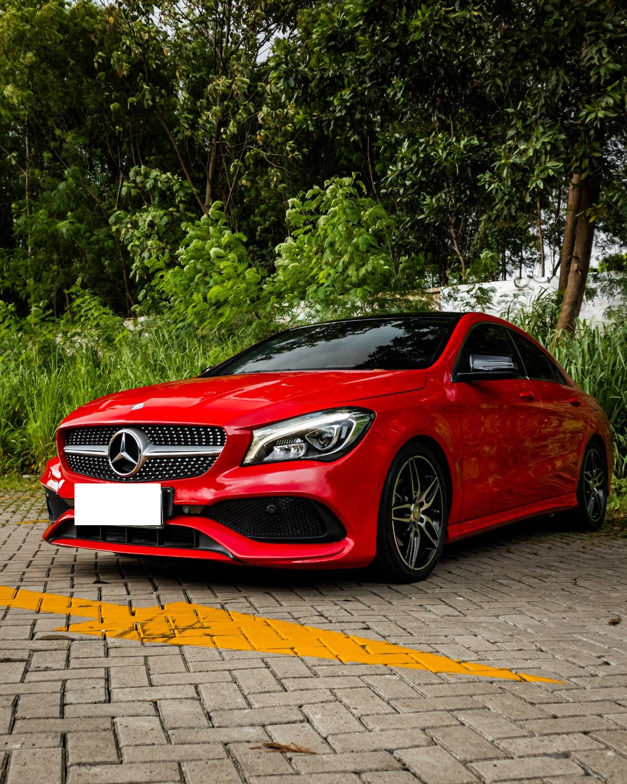 2016 Mercedes Benz CLA-Class  200 AMG Line Bekas 2016 Mercedes Benz CLA-Class  200 AMG Line Bekas