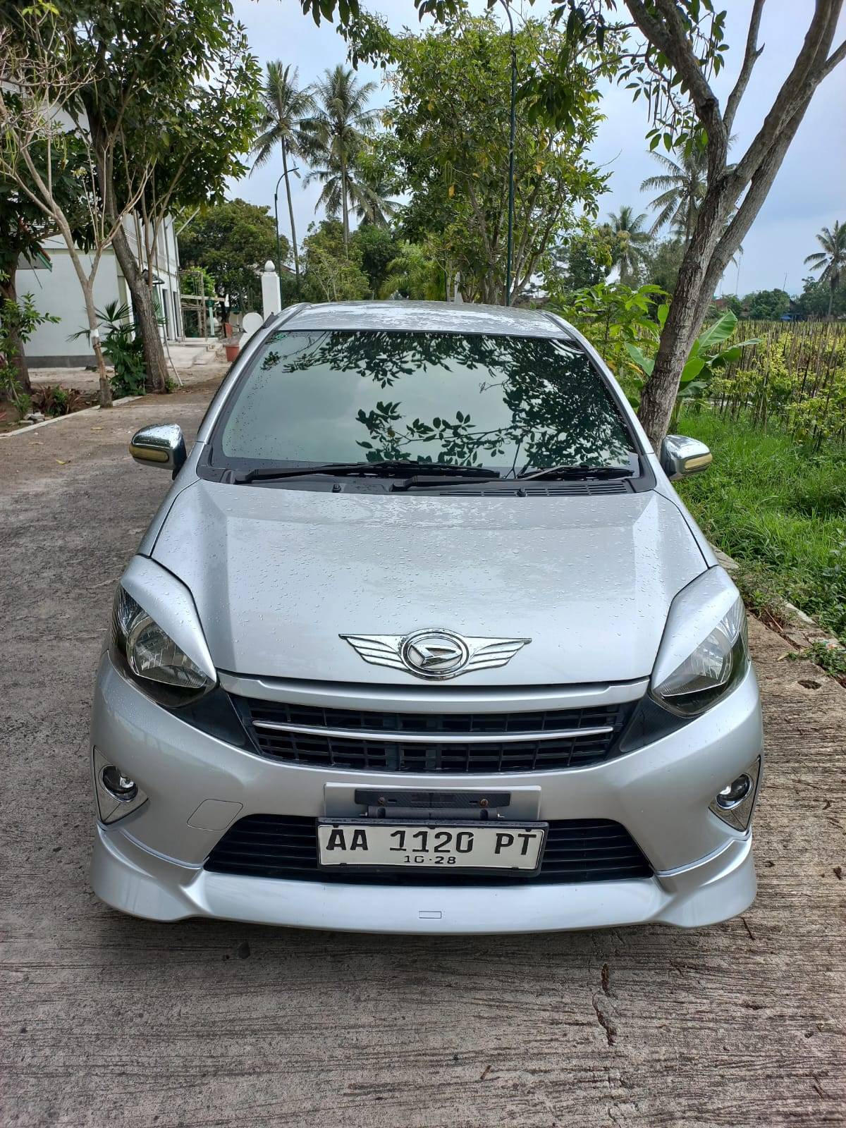 Second Hand 2013 Daihatsu Ayla Second Hand 2013 Daihatsu Ayla