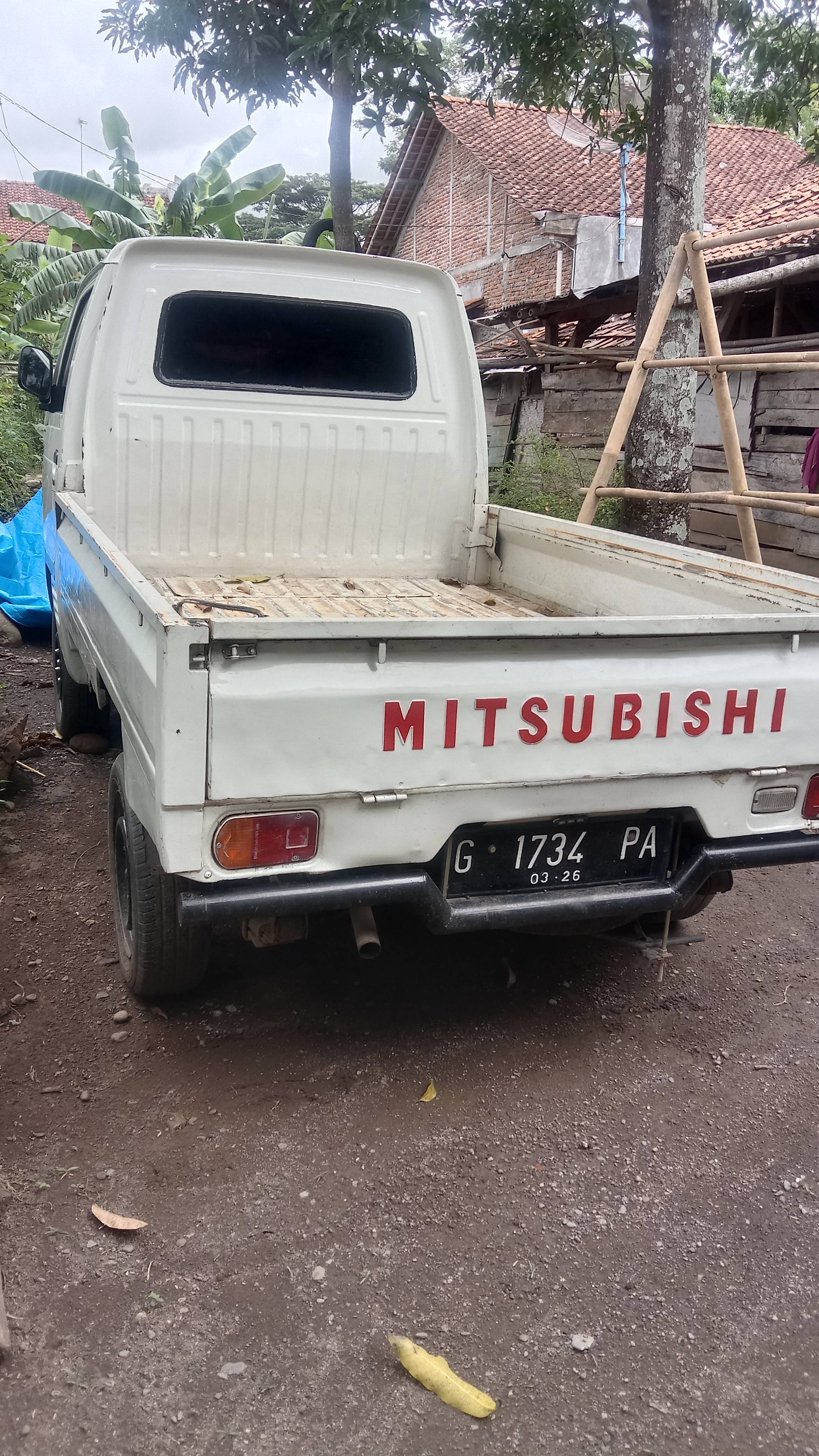 2003 Mitsubishi T120SS 2003 Mitsubishi T120SS