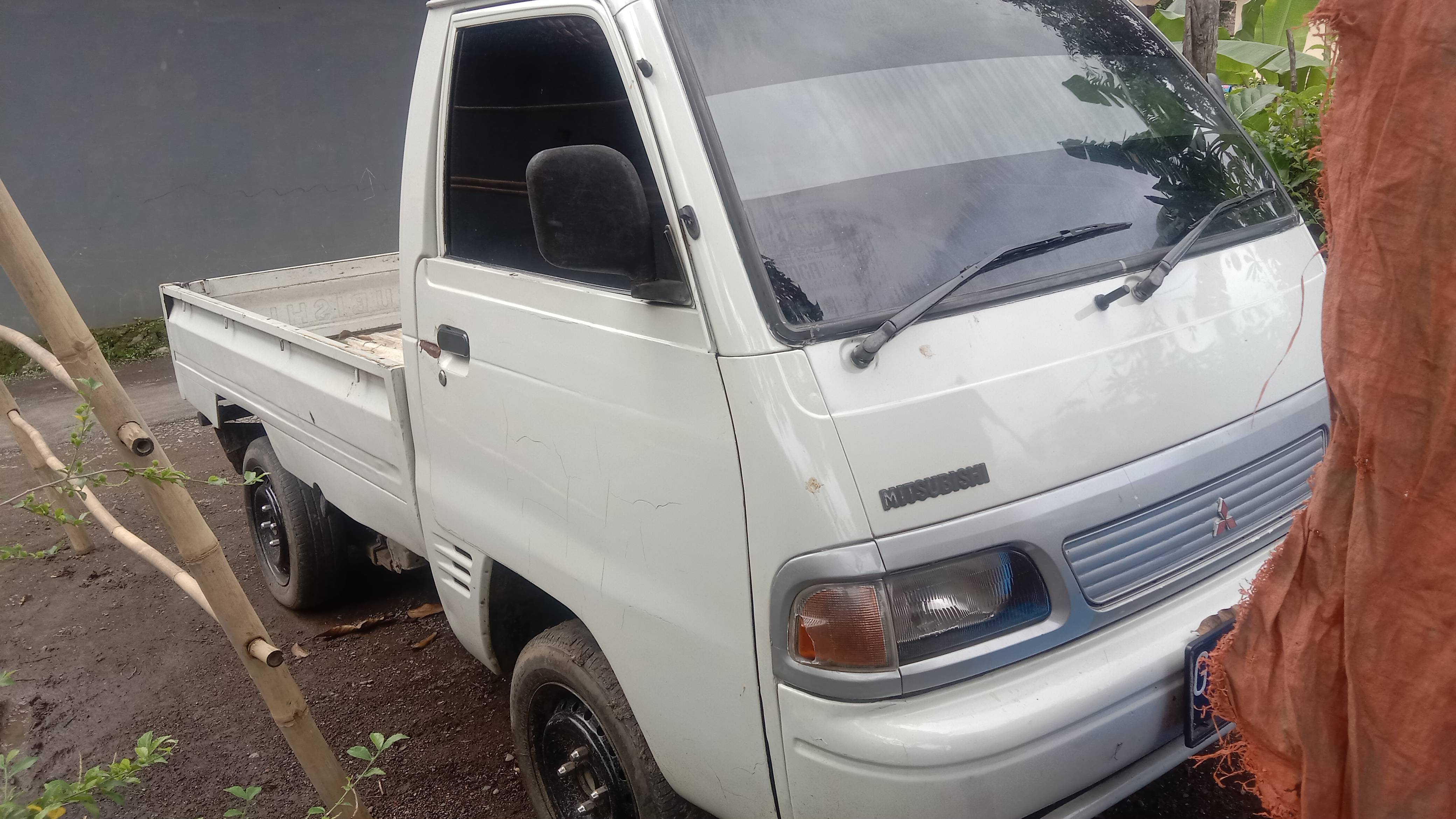 2003 Mitsubishi T120SS 2003 Mitsubishi T120SS