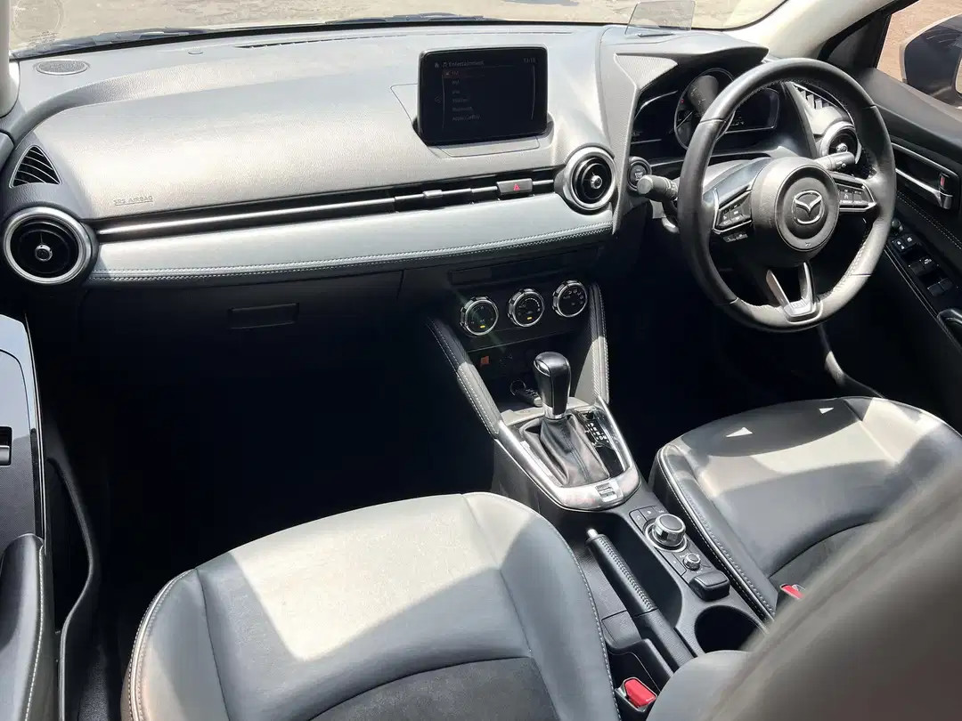 2022 Mazda 2 Sedan 2022 Mazda 2 Sedan