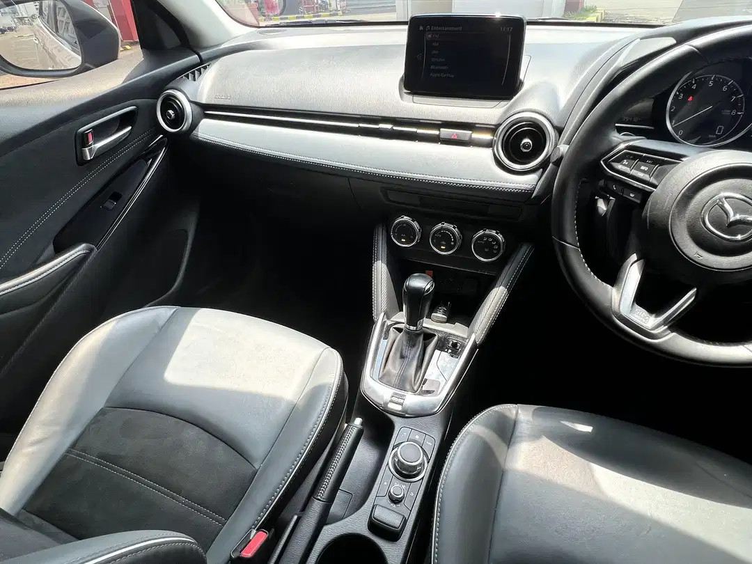 2022 Mazda 2 Sedan 2022 Mazda 2 Sedan