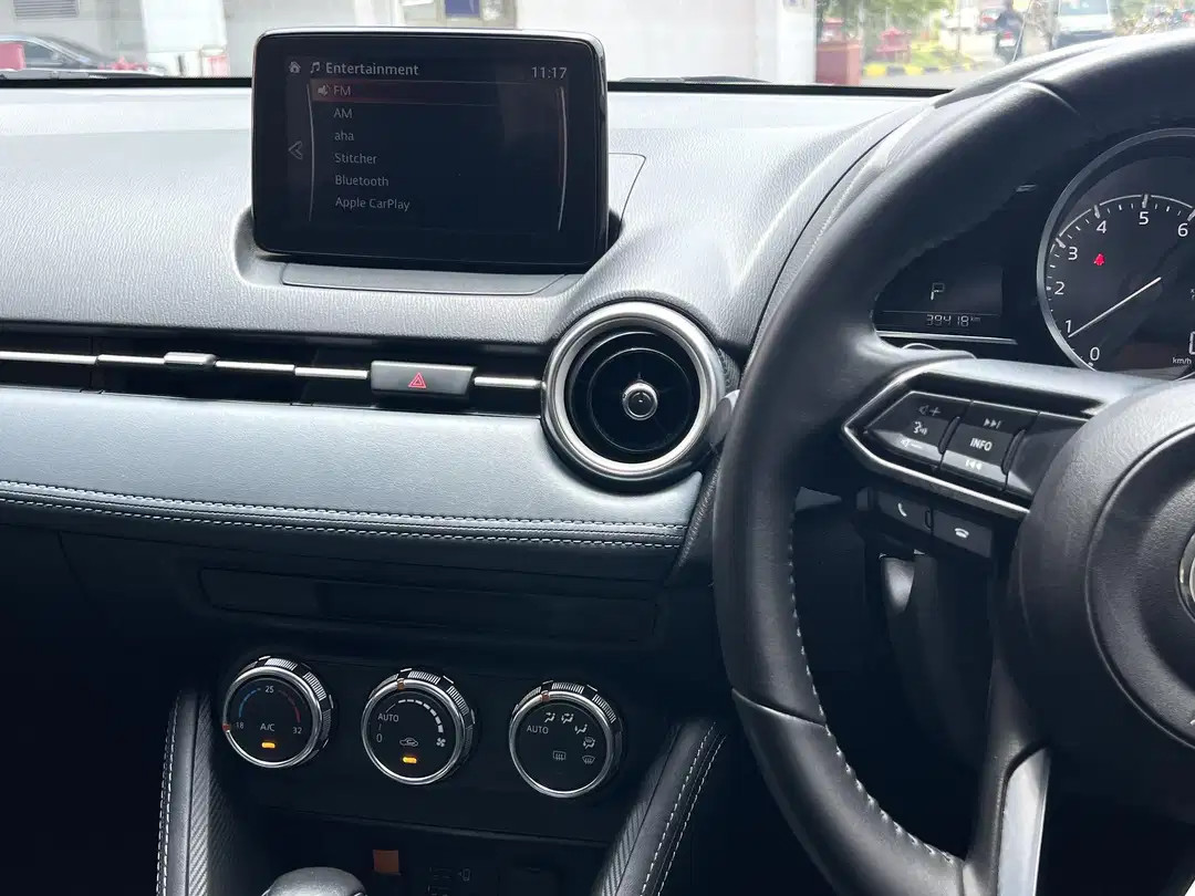 2022 Mazda 2 Sedan 2022 Mazda 2 Sedan