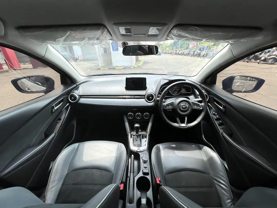 2022 Mazda 2 Sedan 2022 Mazda 2 Sedan