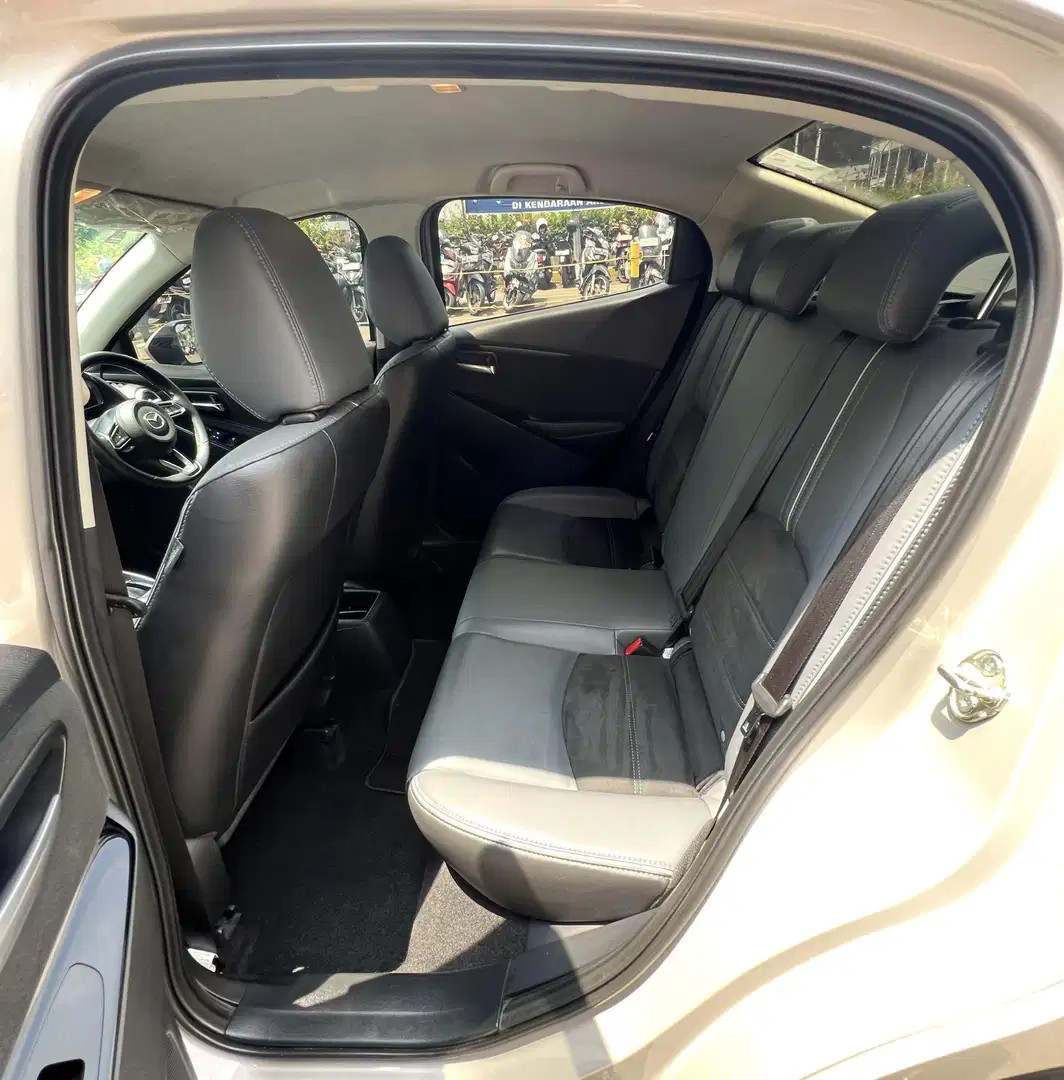 2022 Mazda 2 Sedan 2022 Mazda 2 Sedan