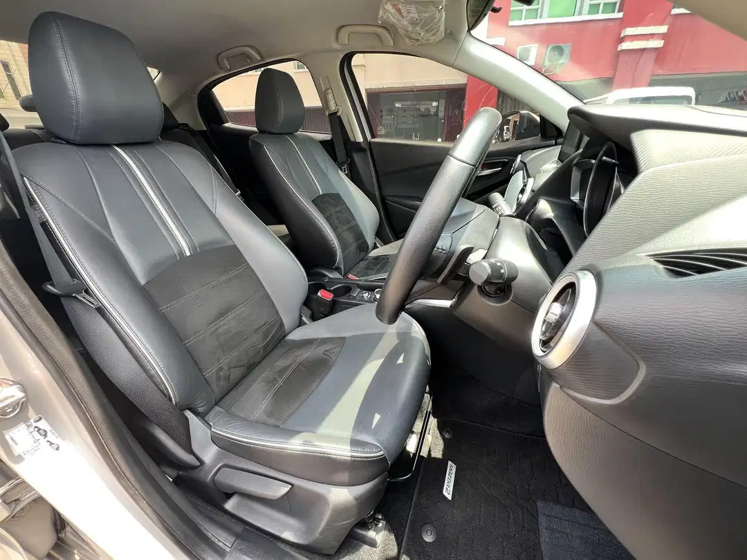 2022 Mazda 2 Sedan 2022 Mazda 2 Sedan