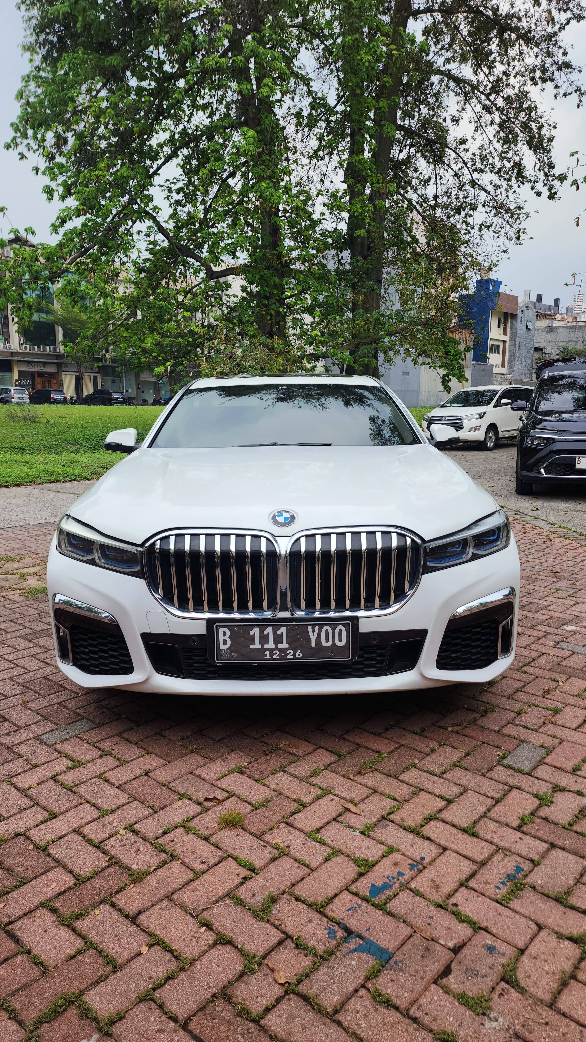 2013 BMW 7 Series Sedan 2013 BMW 7 Series Sedan