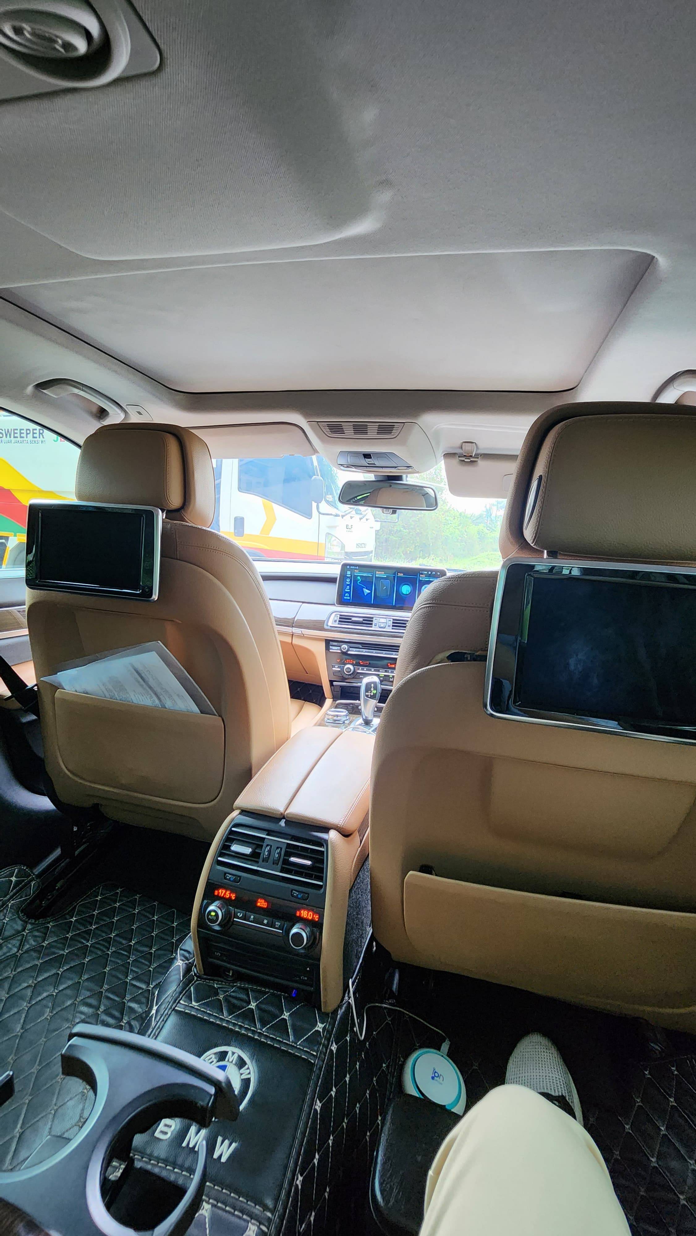 2013 BMW 7 Series Sedan 2013 BMW 7 Series Sedan