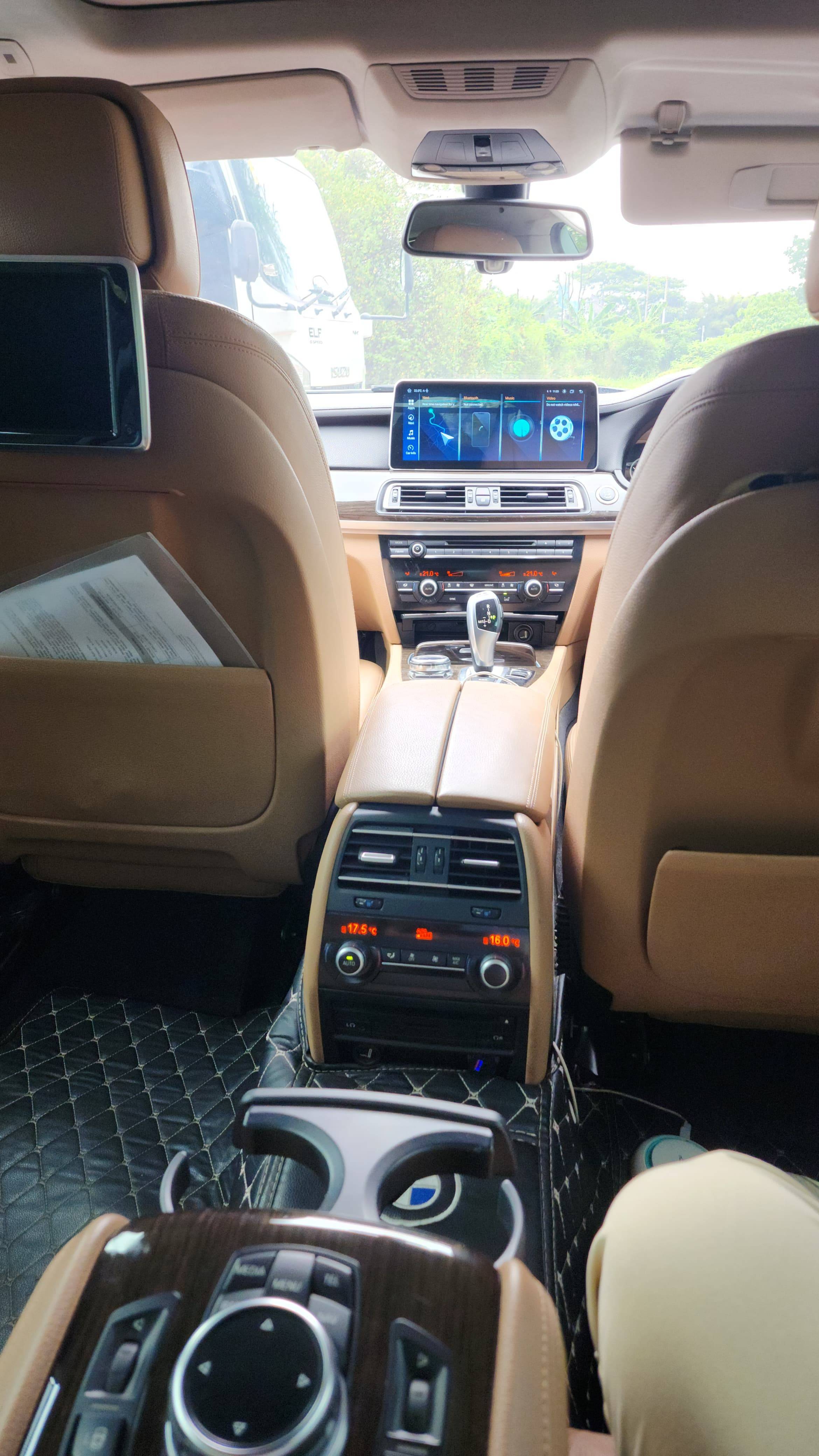 2013 BMW 7 Series Sedan 2013 BMW 7 Series Sedan