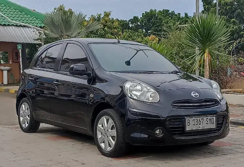 2012 Nissan March  1.2 XS AT 2012 Nissan March  1.2 XS AT