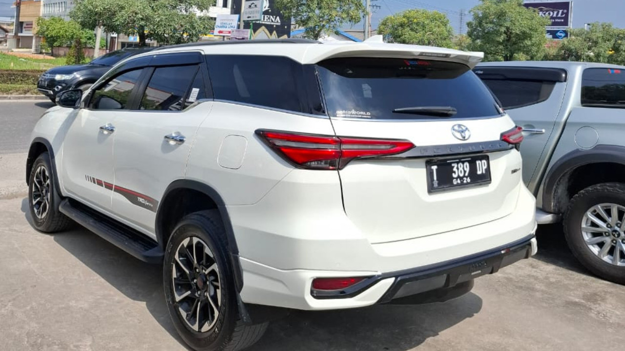 2021 Toyota Fortuner 2.4 VRZ AT 2021 Toyota Fortuner 2.4 VRZ AT