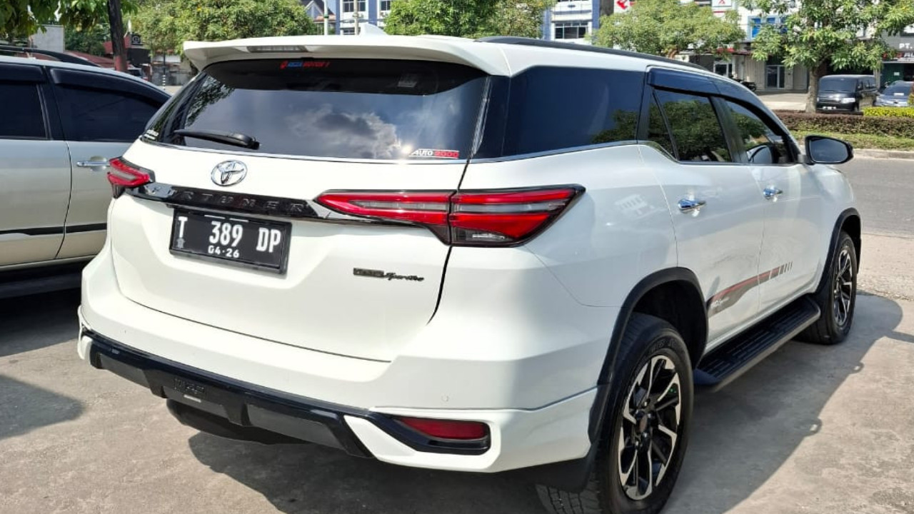 2021 Toyota Fortuner 2.4 VRZ AT 2021 Toyota Fortuner 2.4 VRZ AT