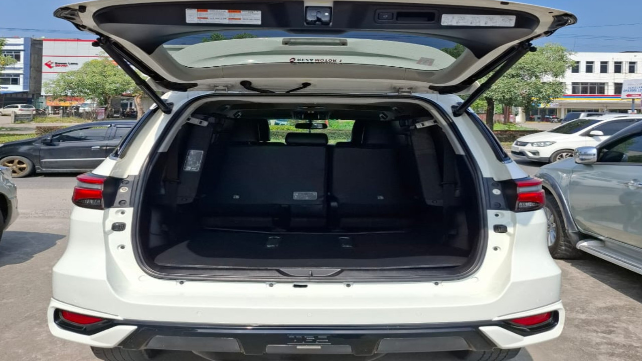 2021 Toyota Fortuner 2.4 VRZ AT 2021 Toyota Fortuner 2.4 VRZ AT
