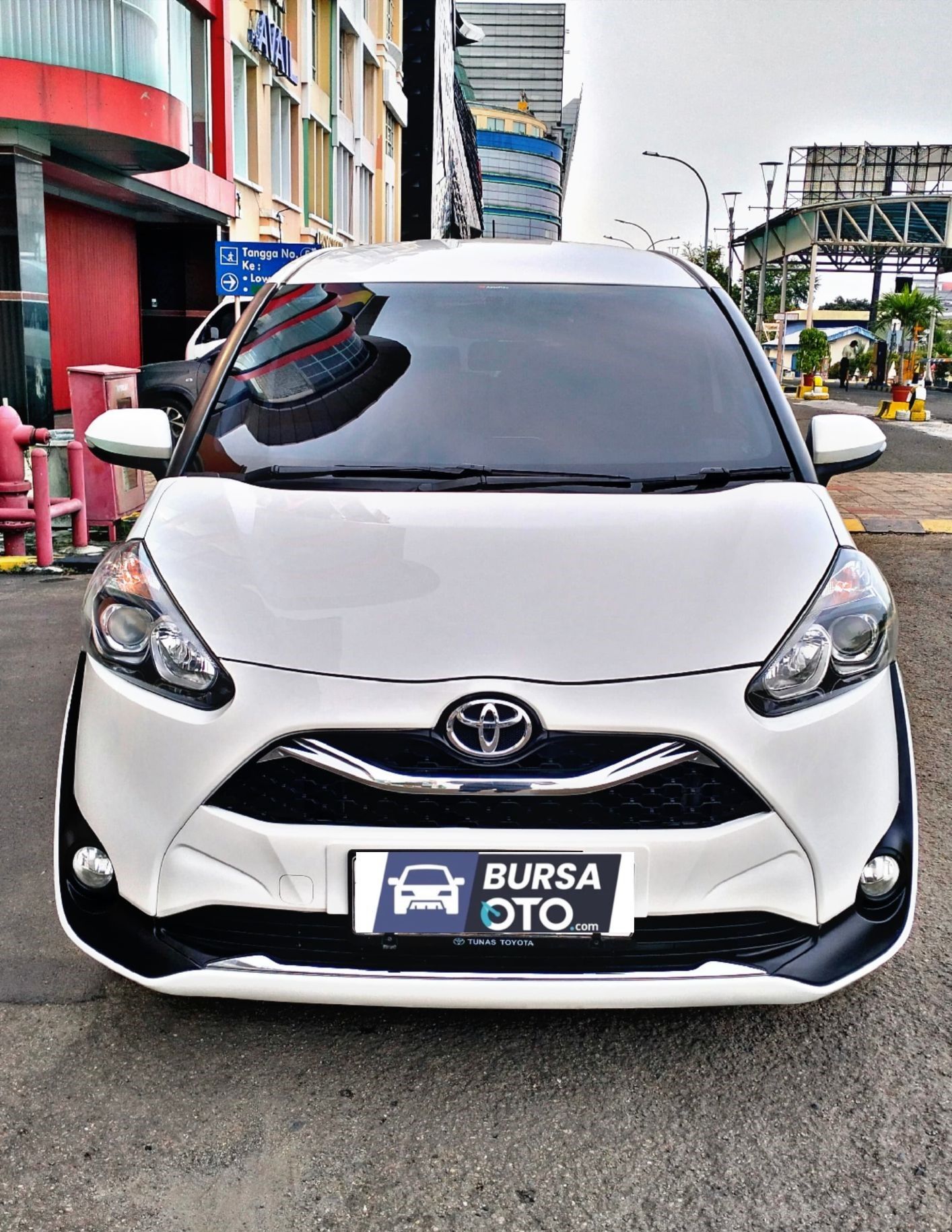 2019 Toyota Sienta V CVT