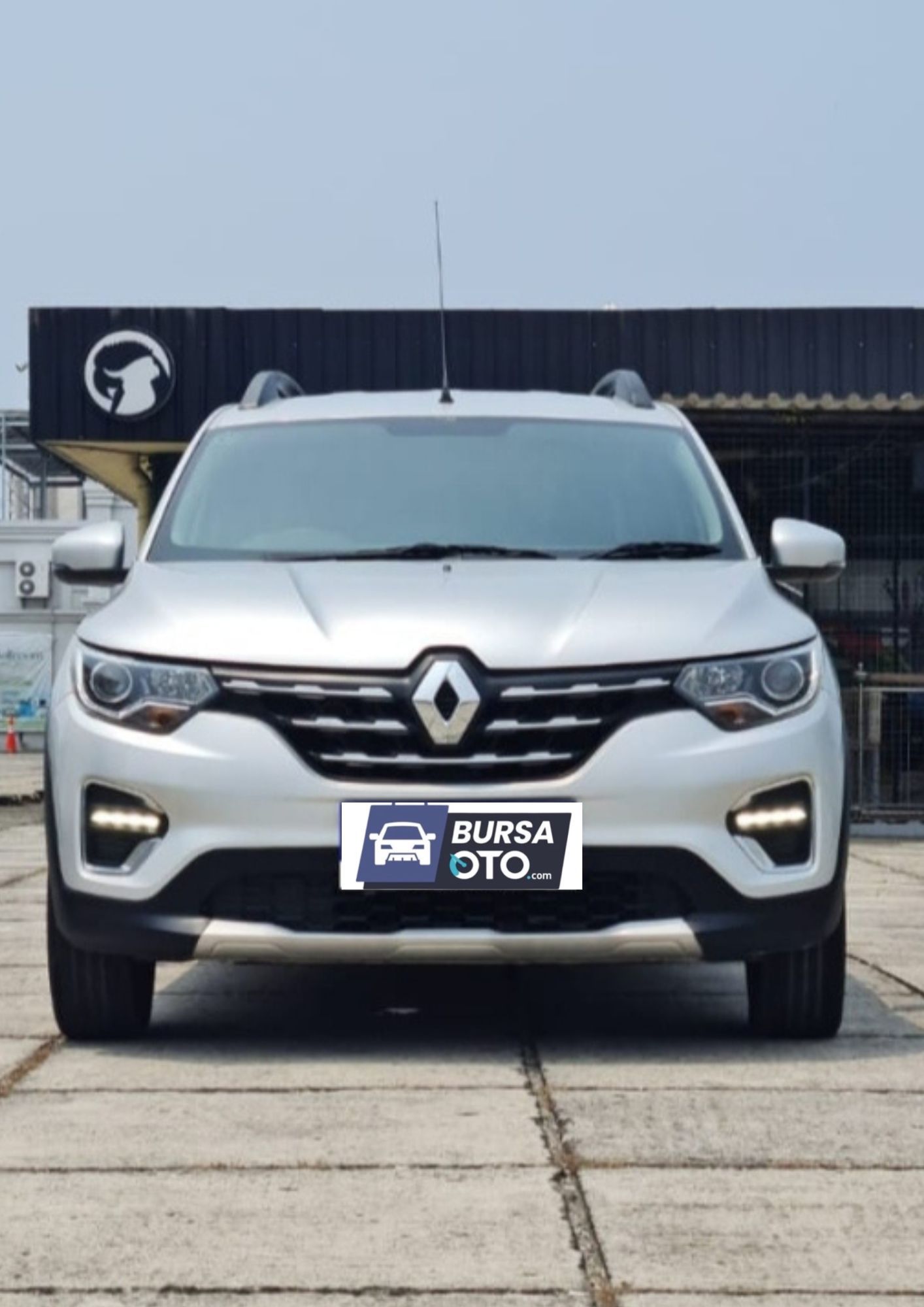 2021 Renault Triber RXZ AT