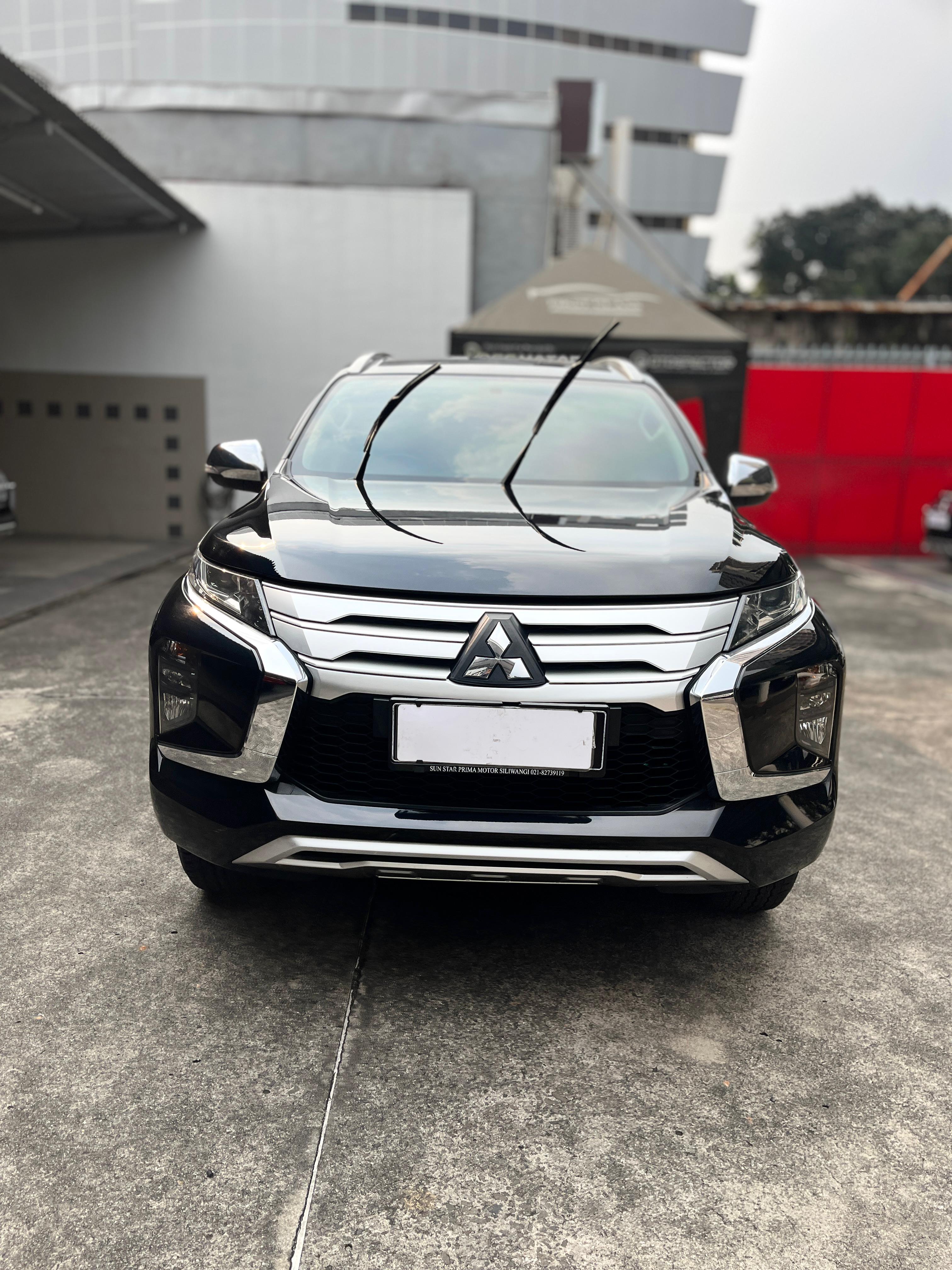 2022 Mitsubishi Pajero