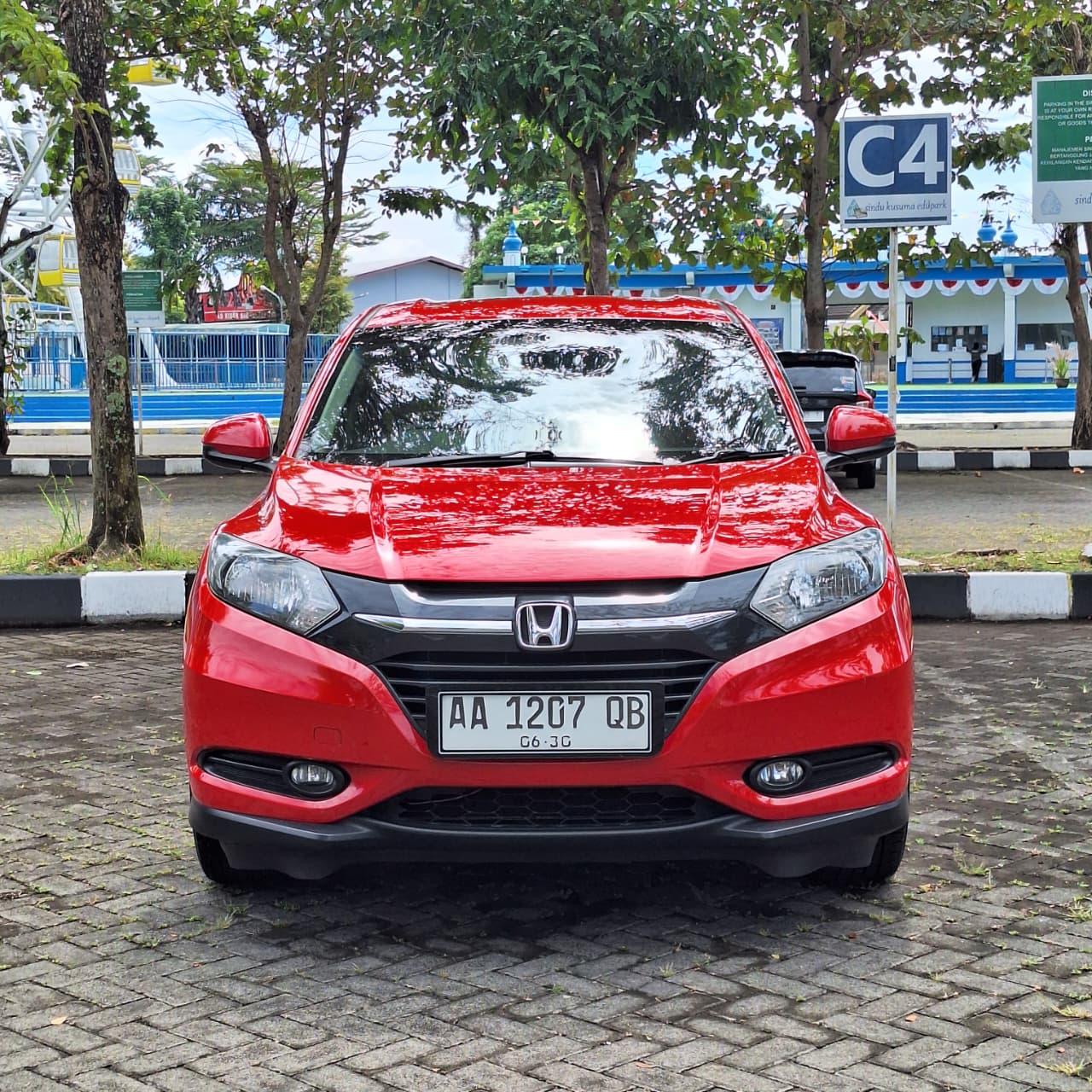 2015 Honda HRV  1.5 E AT