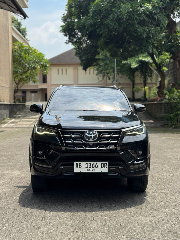 2023 Toyota Fortuner 4x2 2.8 GR Sport AT DSL