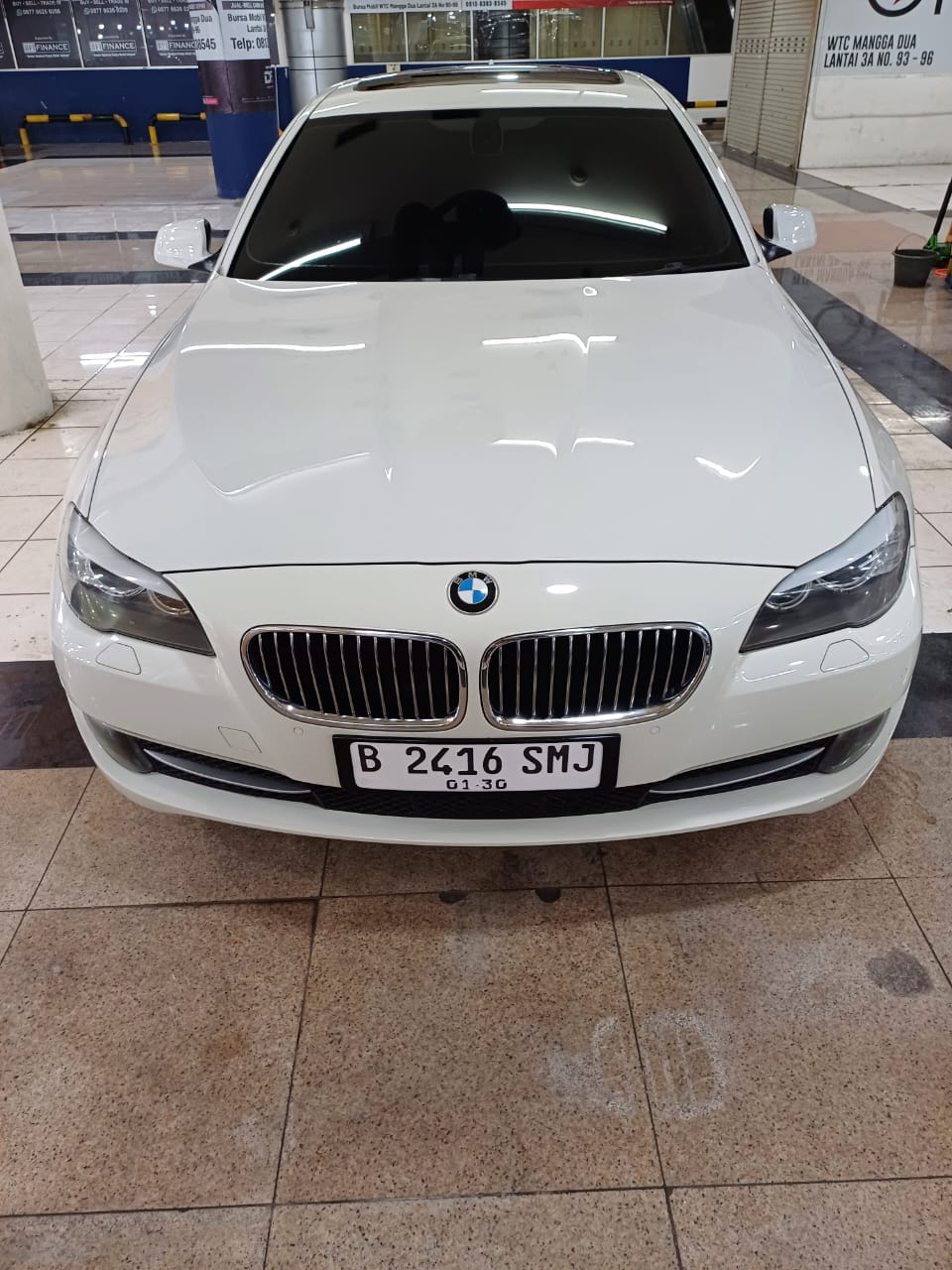 2011 BMW 5 Series Sedan  528i CKD AT