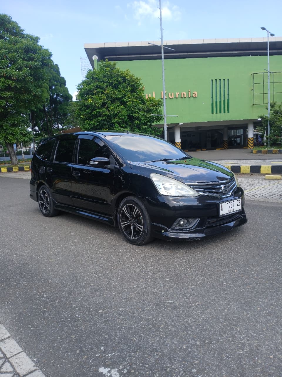 2017 Nissan Grand Livina