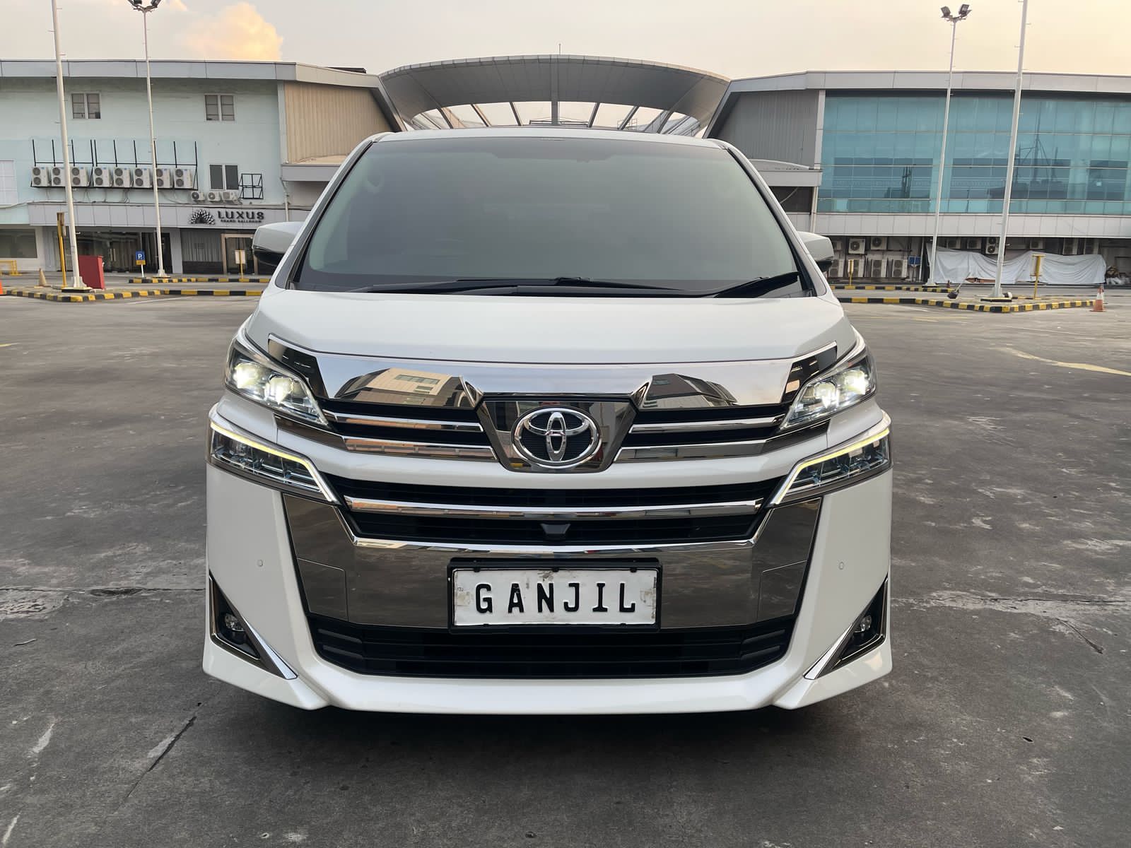 2018 Toyota Vellfire