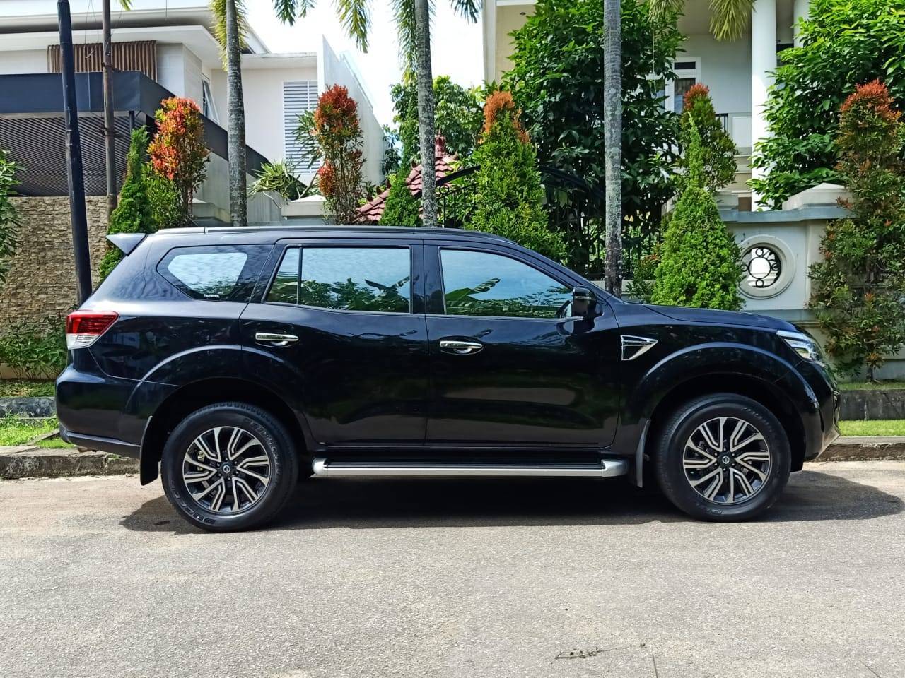 Beli mobil bekas