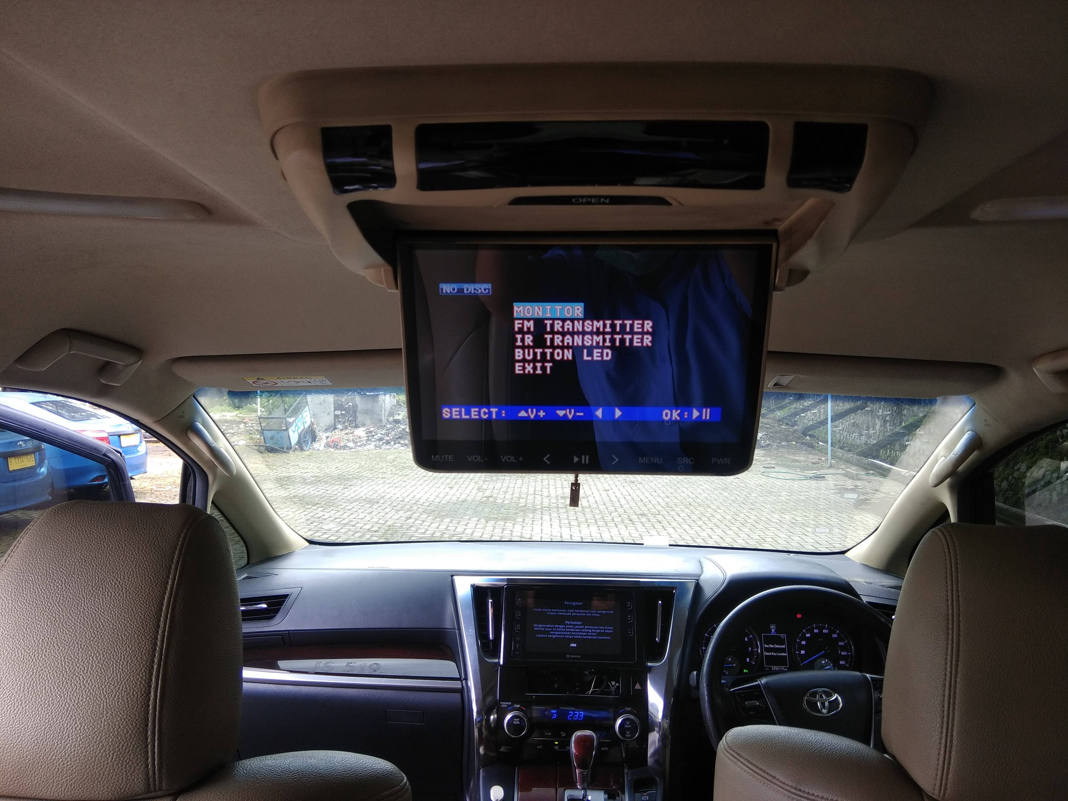 Old 2015 Toyota Alphard  2.4 X 2.4 X