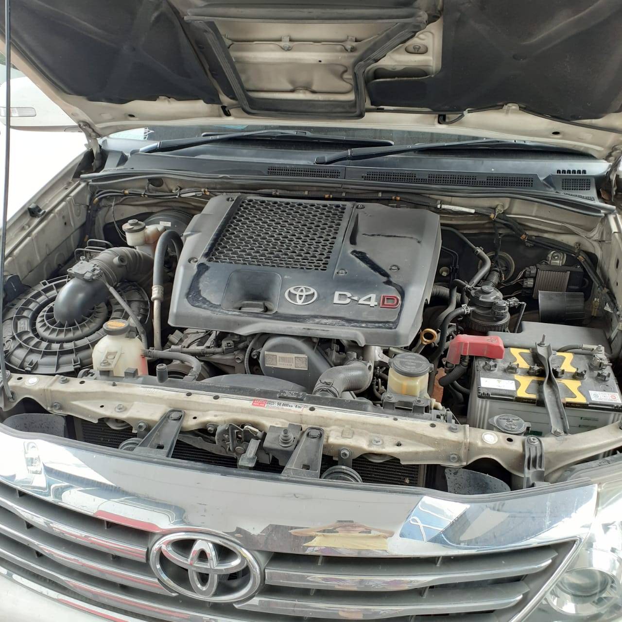 Dijual 2014 Toyota Fortuner G 2.5L Diesel AT VNTURBO G 2.5L Diesel AT VNTURBO Bekas