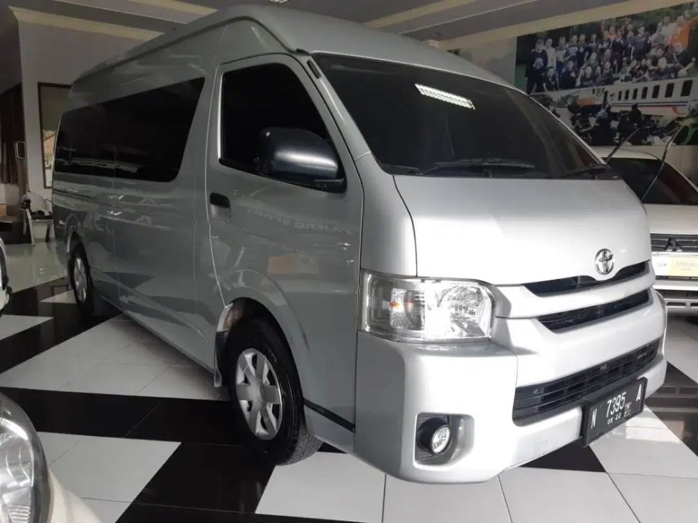Old 2017 Toyota Hiace Commuter Manual Commuter Manual