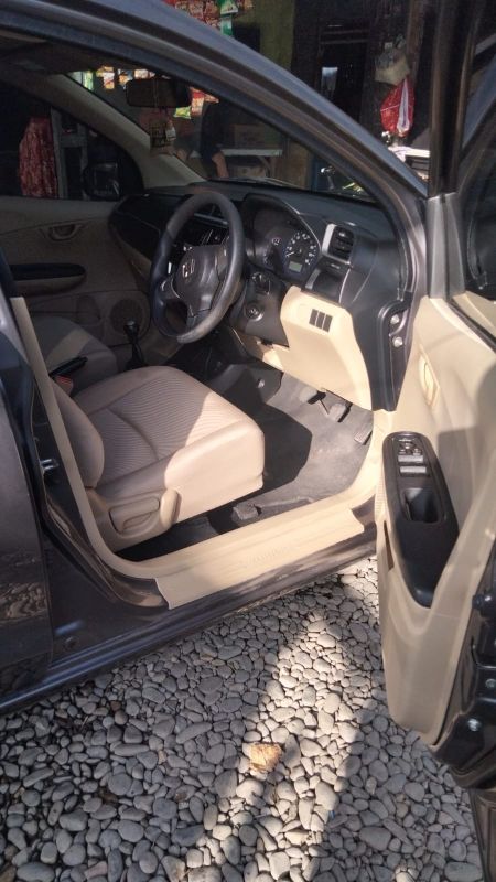 Dijual 2016 Honda Mobilio E 1.5L MT E 1.5L MT Bekas