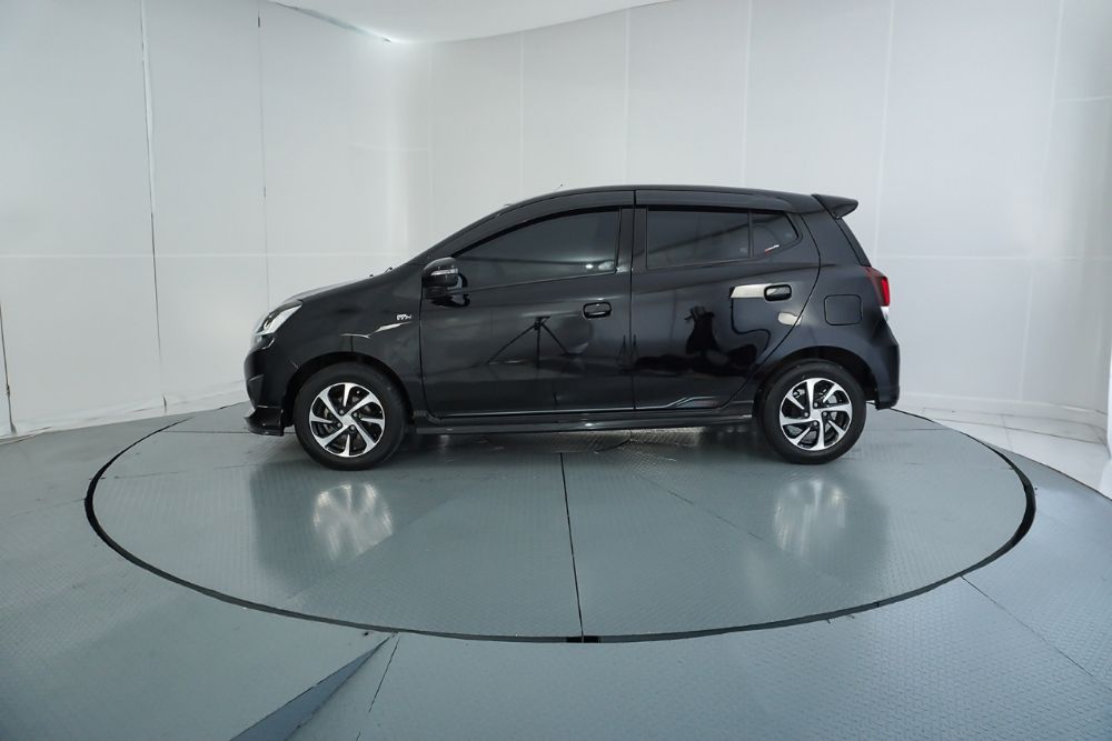 Used 2019 Daihatsu Ayla  1.2 R AT DELUXE 1.2 R AT DELUXE for sale