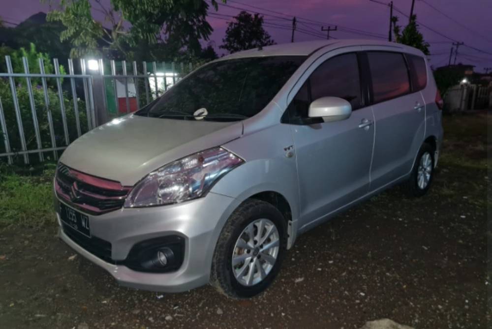 Dijual 2015 Suzuki Ertiga  GL MT GL MT Bekas